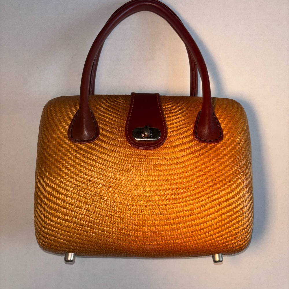 Le Sac brand new woven hard shell straw bag, brown suede interior